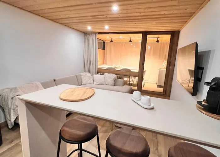 Val Thorens, Serac 7 - Neuf, Pied Des Pistes, Plein Sud, Vue Magnifique - Familial